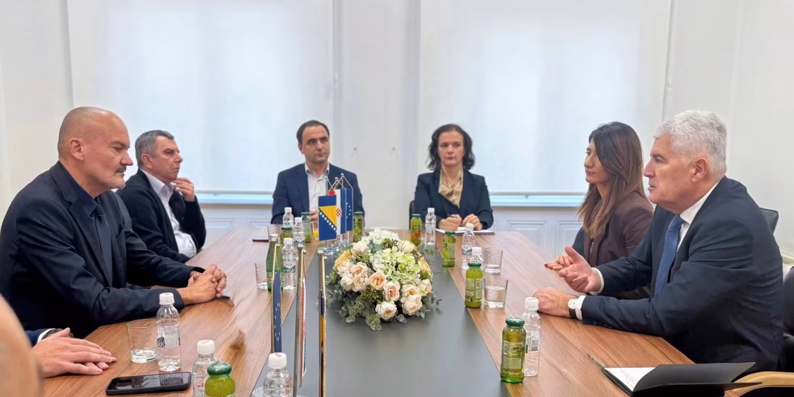 Vodstvo Sveučilišta u Mostaru primilo Čovića i Filipović
