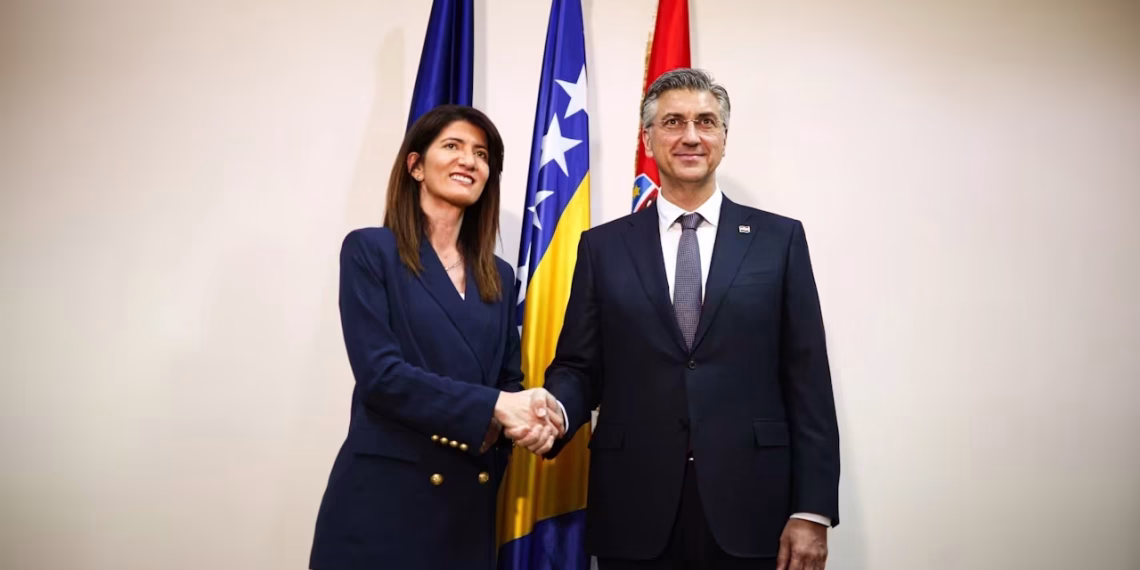 Plenković stigao u Mostar, pozirao s Filipović