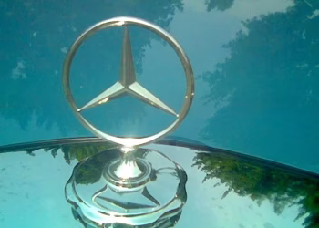 Prije jednog stoljeća stvorena je legendarna tvrtka Mercedes-Benz 8 Prije jednog stoljeća stvorena je legendarna tvrtka Mercedes-Benz