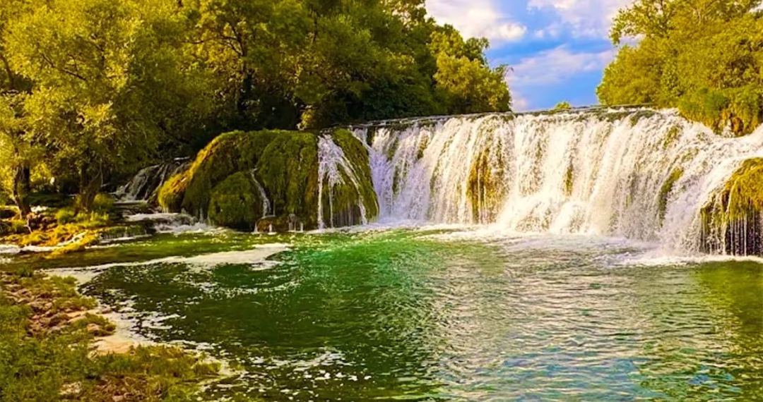 Turisti otkrivaju skrivena blaga BiH, među njima i dragulje slapove 1 Turisti otkrivaju skrivena blaga BiH, među njima i dragulje slapove