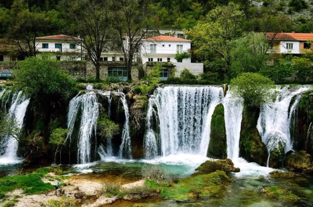 Turisti otkrivaju skrivena blaga BiH, među njima i dragulje slapove 4 provalije webp